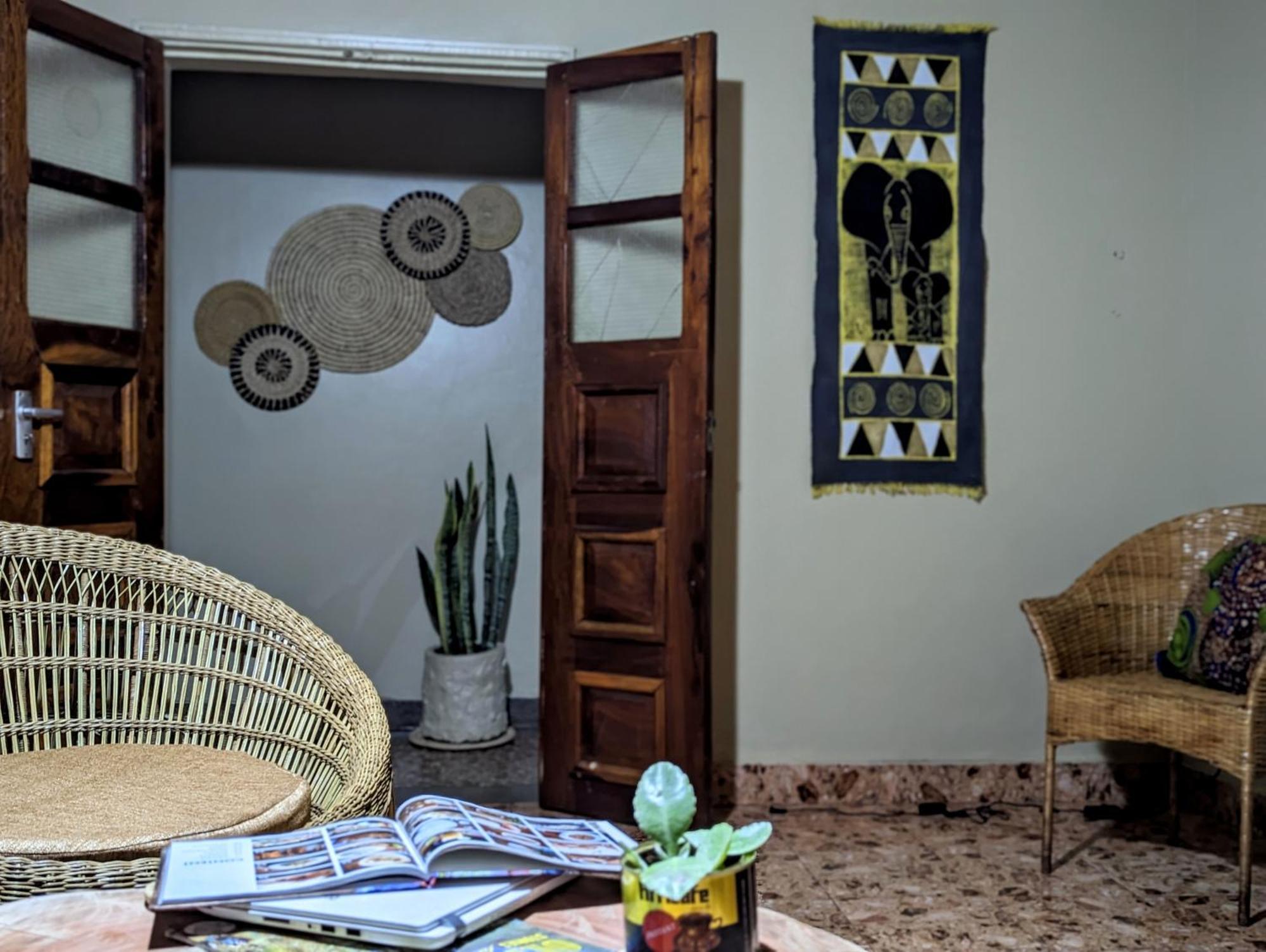 The Lion King Homestay Moshi Exteriör bild